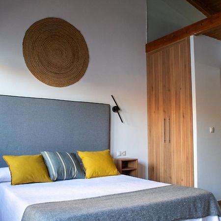 Casa Rural Dona Sol Монтанчес Экстерьер фото